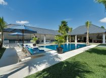Villa Windu Asri, Pool and Garden